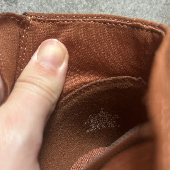 Old Navy Ankle Boots! Size 8! Brand New- Never Worn Before! - Picture 8 of 8